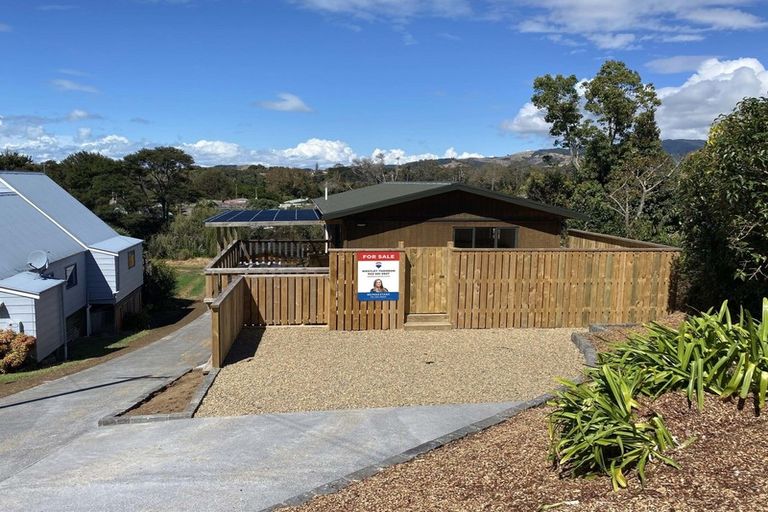 Photo of property in 78 Howard Road, Orere Point, Papakura, 2585