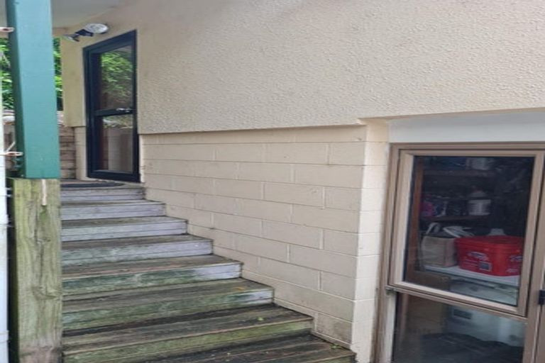 Photo of property in 12 Dorrit Lane, Howick, Auckland, 2014