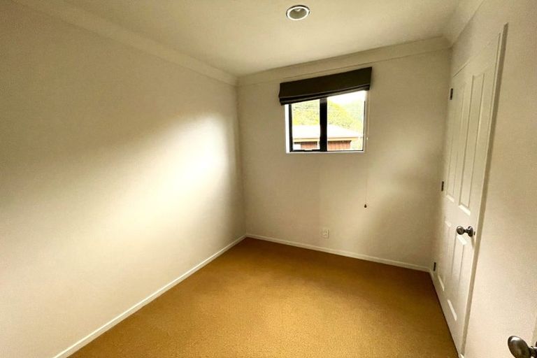 Photo of property in 5 Heather Place, Picton, 7220