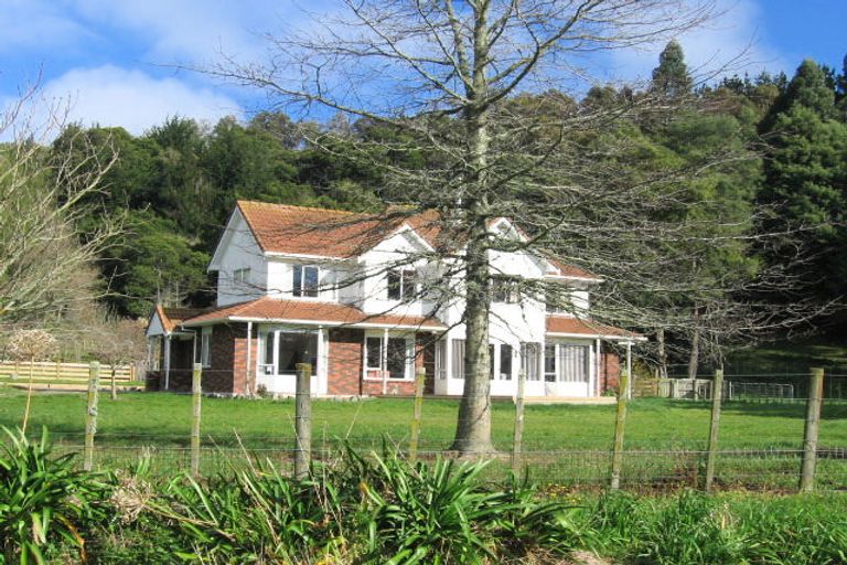Photo of property in 54 Moonshine Valley Road, Aokautere, 4471