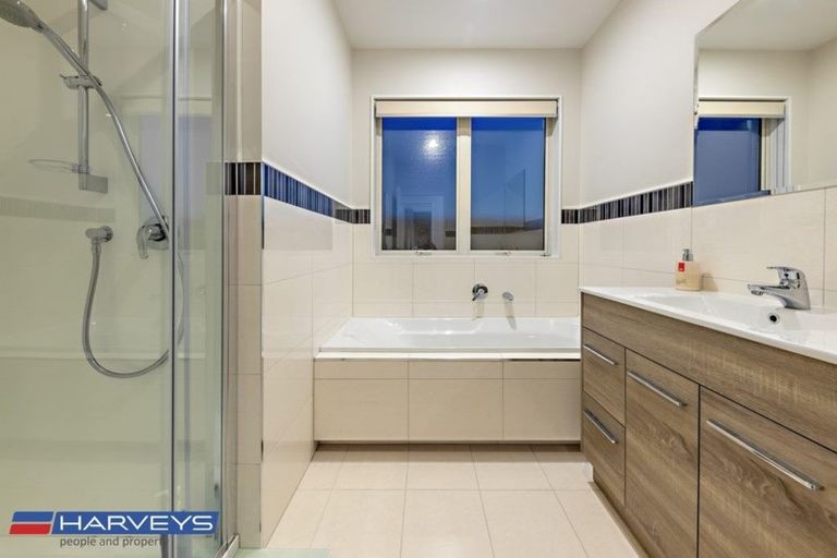 Photo of property in 19 Hollowout Street, Takanini, 2112