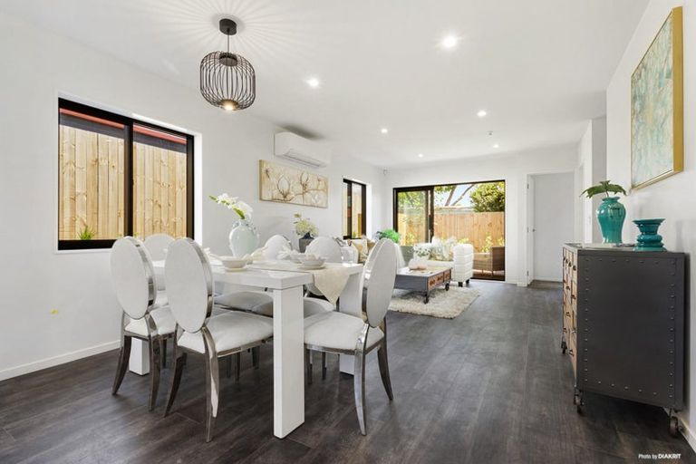 Photo of property in 2b Lucinda Place, Glen Eden, Auckland, 0602