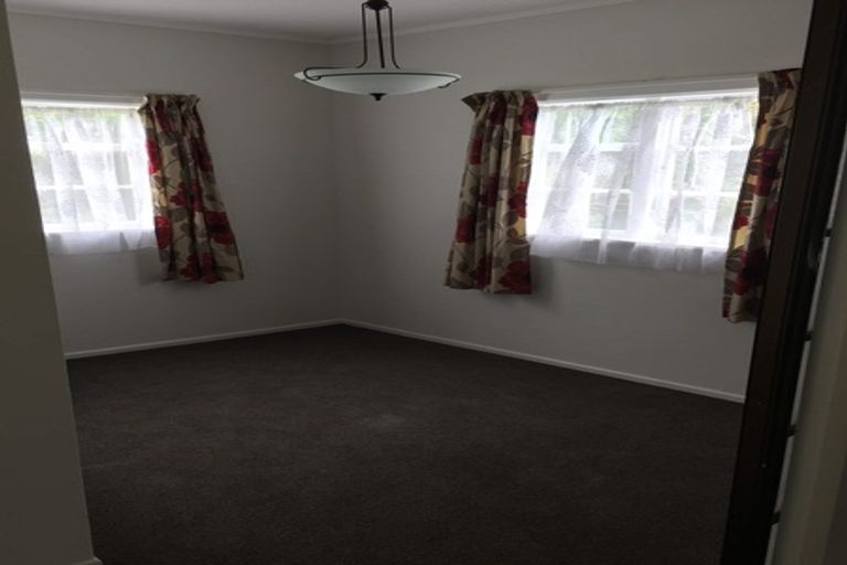 Photo of property in 7 Haumia Street, Johnsonville, Wellington, 6037
