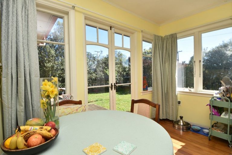 Photo of property in 22 Diamond Street, Carterton, 5713