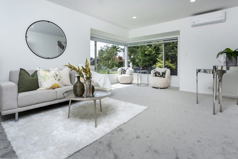 Photo of property in 46 Goldfinch Rise, Unsworth Heights, Auckland, 0632