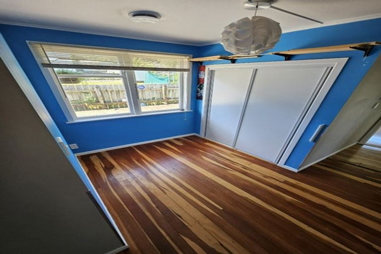 Photo of property in 88 Castor Crescent, Cannons Creek, Porirua, 5024