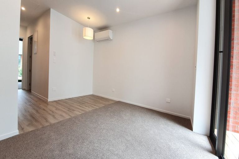 Photo of property in 3a Luxton Place, Mount Pleasant, Christchurch, 8081