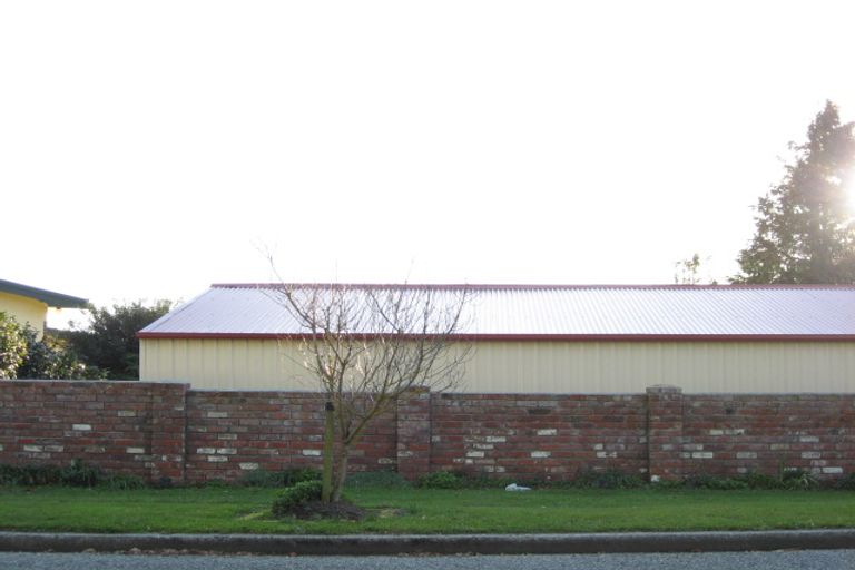 Photo of property in 102 Wentworth Street, East Gore, Gore, 9710