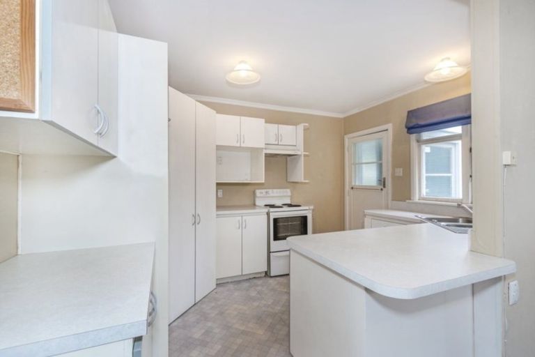 Photo of property in 36 Moreland Avenue, Papanui, Christchurch, 8053