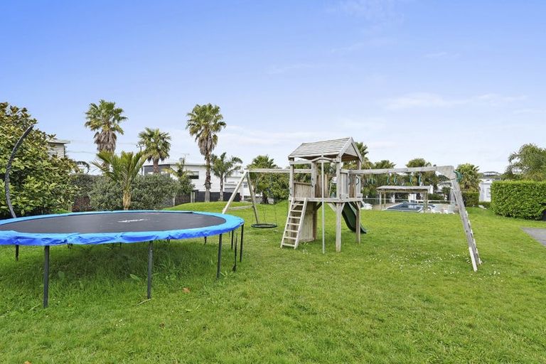 Photo of property in 126 Maire Road, Orewa, 0931