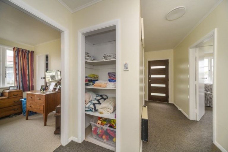 Photo of property in 8 Brighton Crescent, Highbury, Palmerston North, 4412