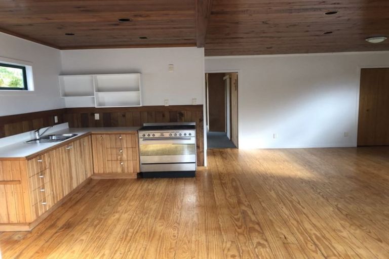 Photo of property in 47 Kon Tiki Road, Whiritoa, Whangamata, 3691