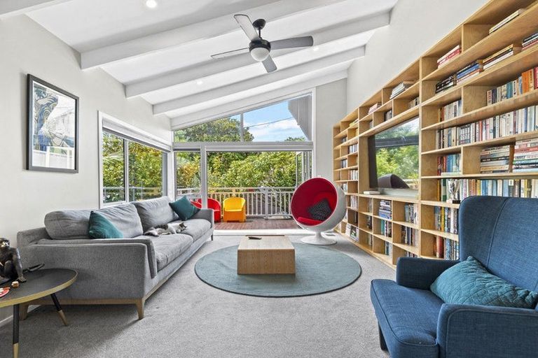 Photo of property in 37 Belle Vue Avenue, Northcote Point, Auckland, 0627