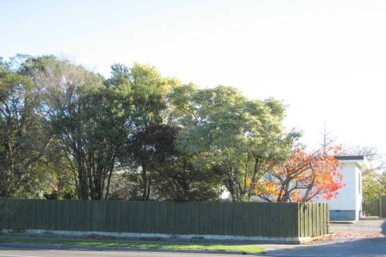 Photo of property in 863 Main North Road, Belfast, Christchurch, 8051