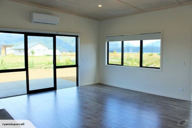 Photo of property in 29 Pounamu Drive, Te Anau, 9600