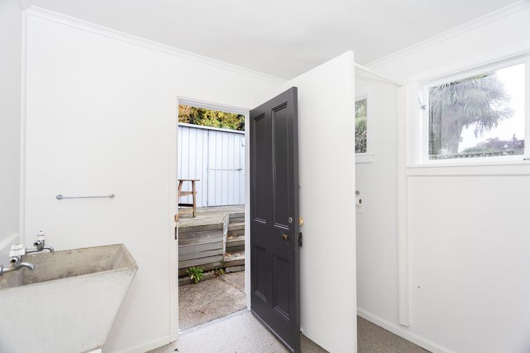 Photo of property in 42 Tyne Street, South Hill, Oamaru, 9400