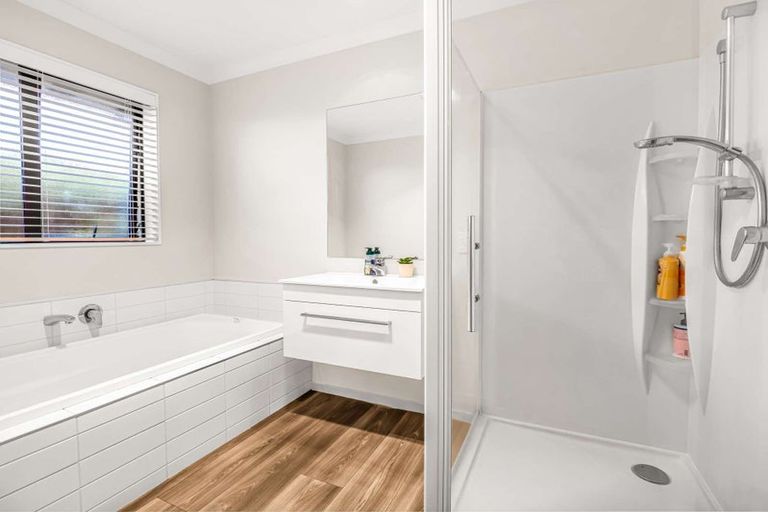 Photo of property in 10 Greenstone Street, Rolleston, 7614