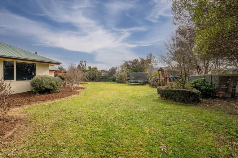 Photo of property in 21 Harcourt Place, Wakefield, 7025