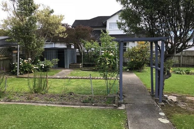 Photo of property in 3 Junction Street, Fairfield, Lower Hutt, 5011