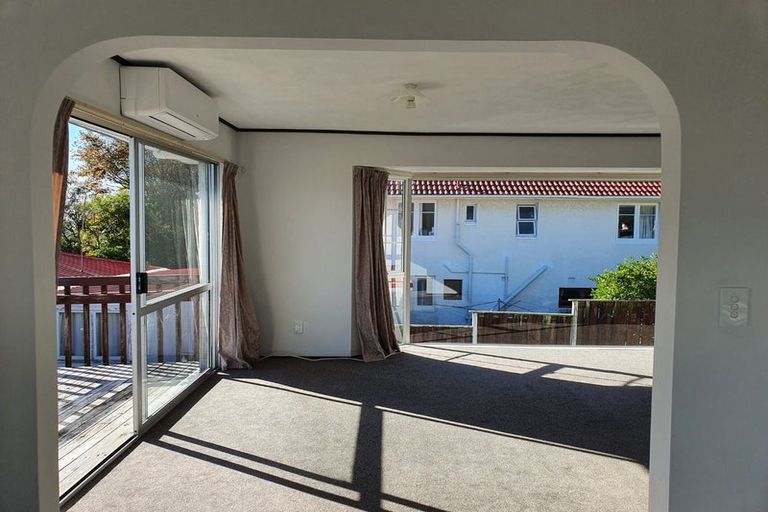 Photo of property in 2/139a Mokoia Road, Birkenhead, Auckland, 0626