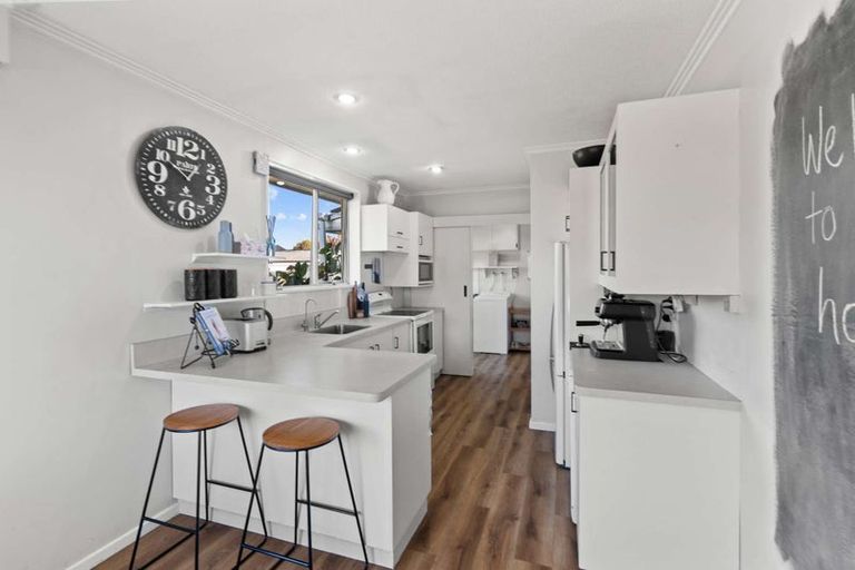 Photo of property in 5 Patterson Terrace, Halswell, Christchurch, 8025