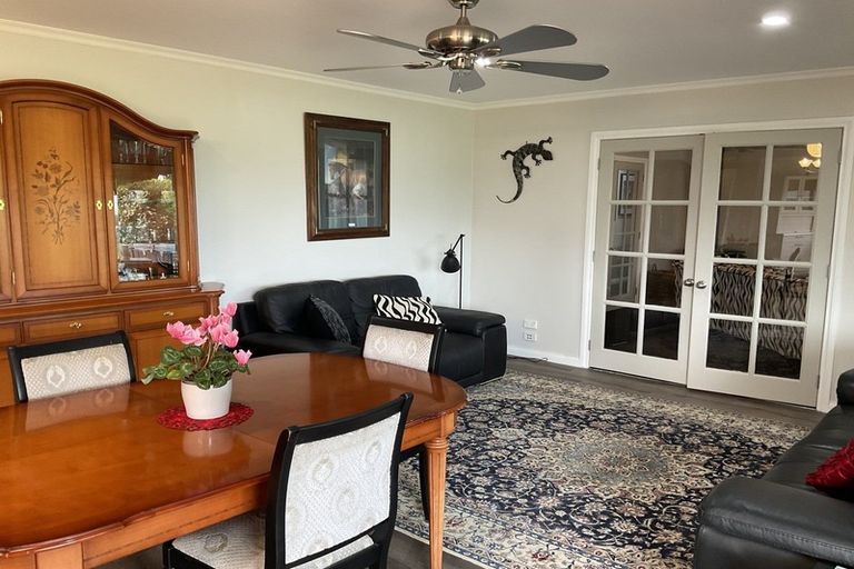 Photo of property in 1343 Devon Road, Brixton, Waitara, 4382