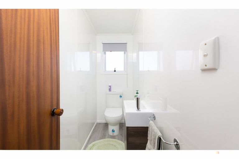 Photo of property in 11 Oxford Street, Waimate, 7924