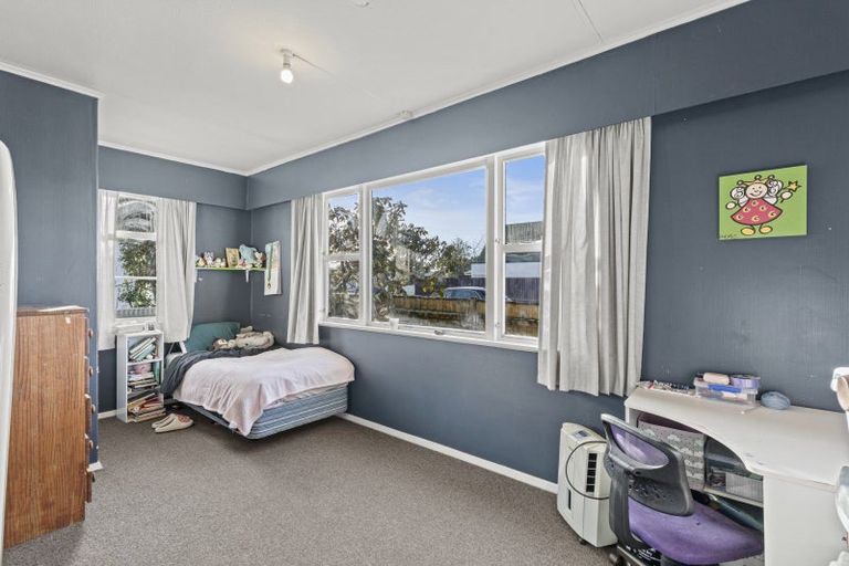 Photo of property in 10 Ross Street, Marton, 4710