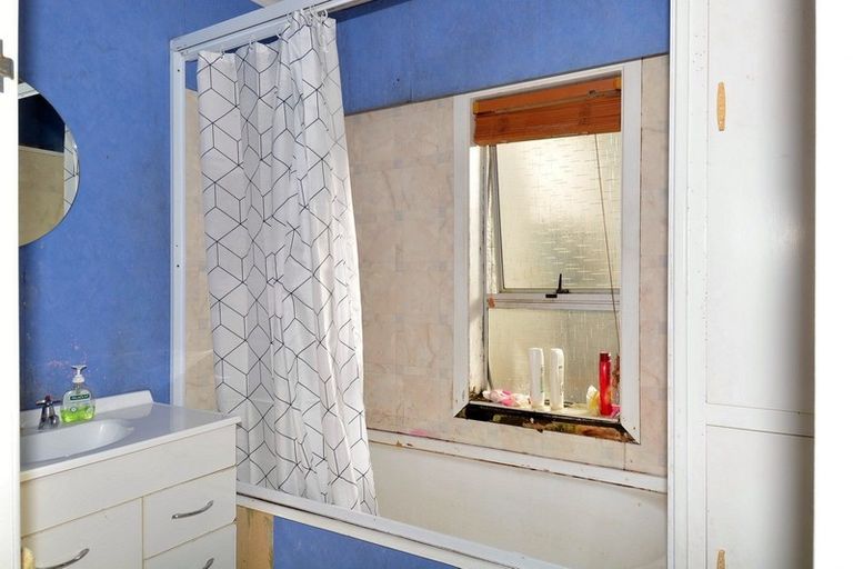 Photo of property in 174 Dalrymple Street, Strathern, Invercargill, 9812