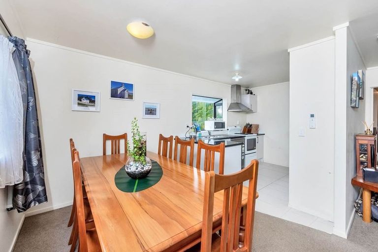 Photo of property in 2/8 Mchardy Place, Glenfield, Auckland, 0627