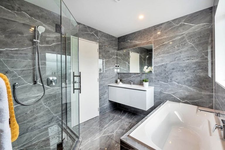 Photo of property in 64 Channel View Road, Campbells Bay, Auckland, 0630