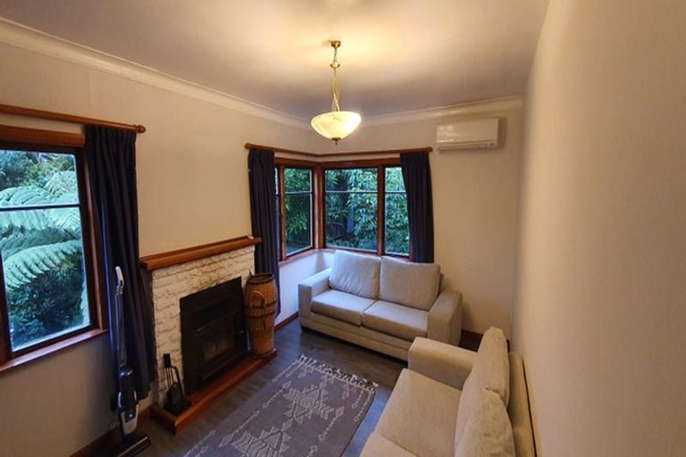 Photo of property in 70 Chamberlain Road, Karori, Wellington, 6012