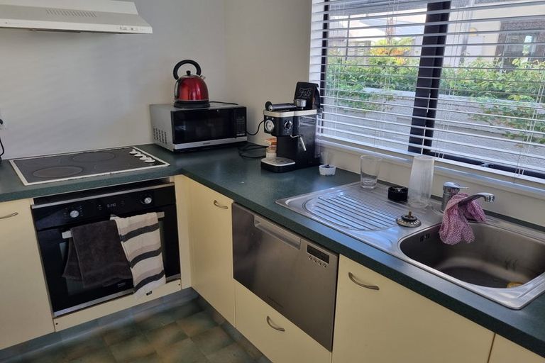 Photo of property in 8e Heath Street, Mount Maunganui, 3116