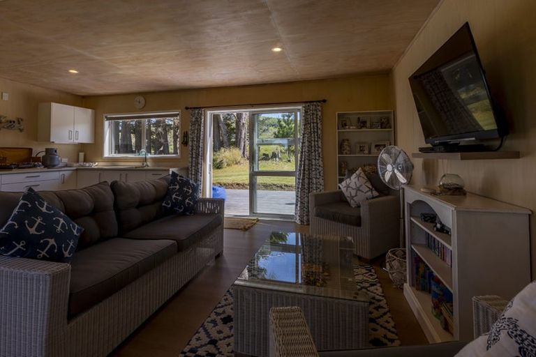 Photo of property in 3/33 Pukenui Drive, Mahia, 4198