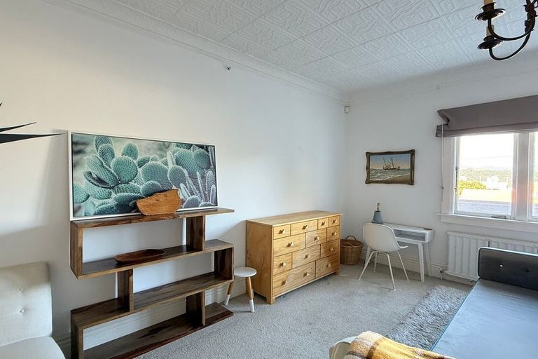 Photo of property in 8 Central Terrace, Kelburn, Wellington, 6012