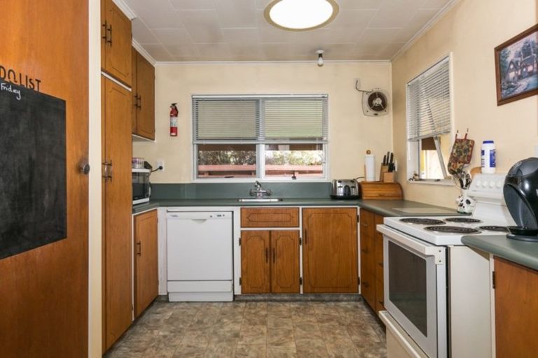 Photo of property in 4 Robinson Crescent, Tamatea, Napier, 4112