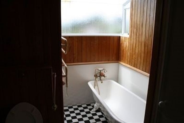 Photo of property in 40 Schnapper Rock Road, Schnapper Rock, Auckland, 0632