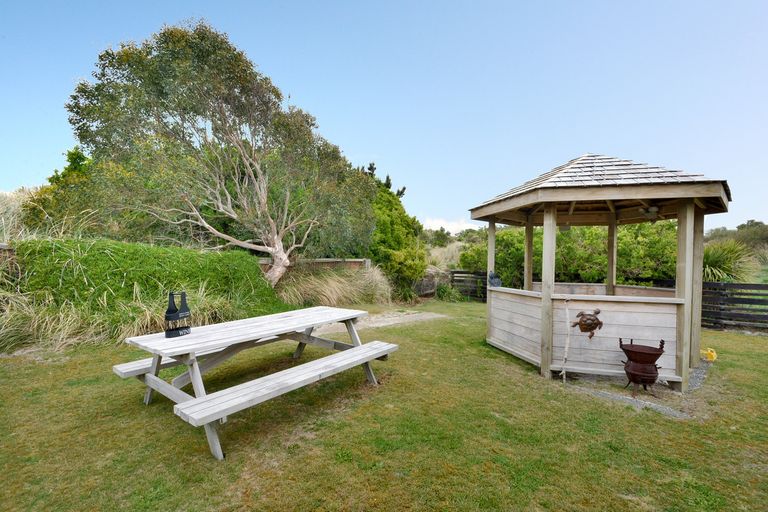 Photo of property in 27 Luke Street, Ocean Grove, Dunedin, 9013