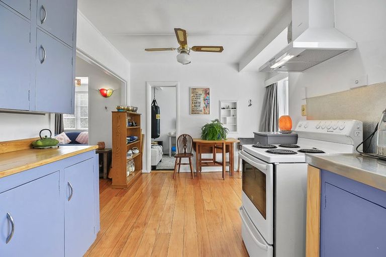 Photo of property in 120 Queen Sh25 Street, Thames, 3500