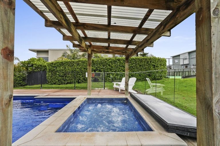 Photo of property in 126 Maire Road, Orewa, 0931