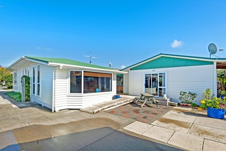 Photo of property in 103 Awapuni Road, Awapuni, Gisborne, 4010
