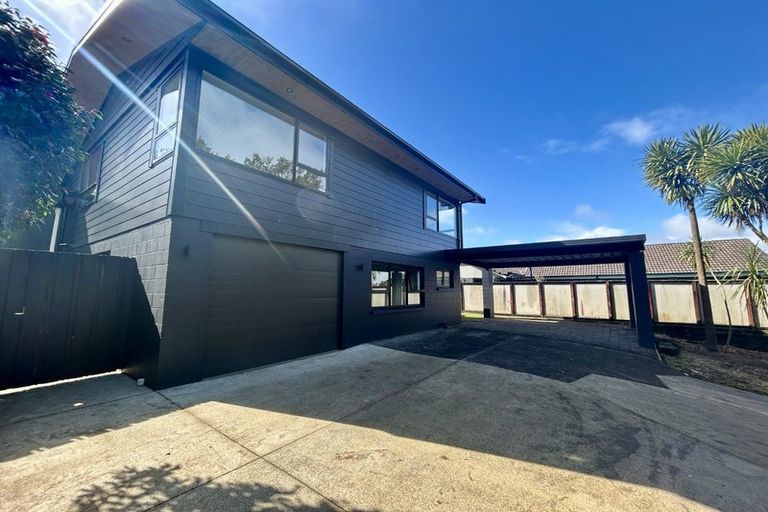 Photo of property in 82a Beach Road, Mellons Bay, Auckland, 2014