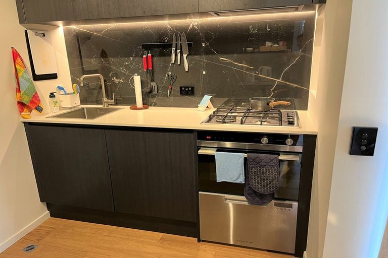 Photo of property in 12 Woolshed Road, Jacks Point, Queenstown, 9371