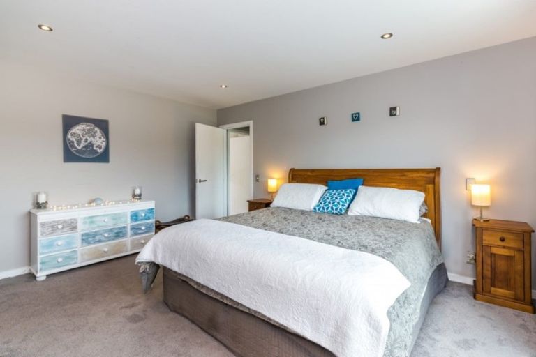 Photo of property in 75 Dalmore Way, Acacia Bay, Taupo, 3385