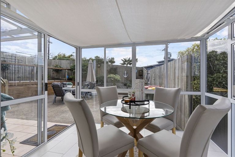 Photo of property in 149 Sandspit Road, Shelly Park, Auckland, 2014