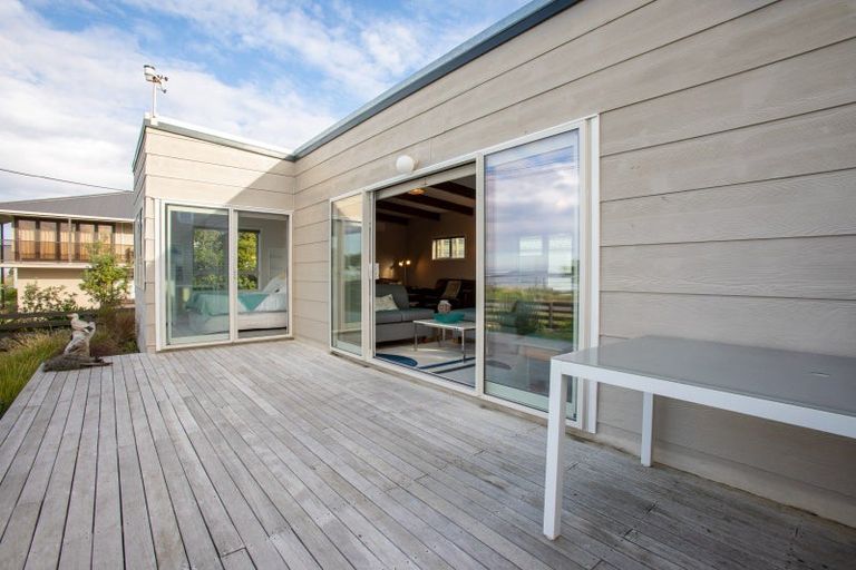 Photo of property in 32 Akitio Esplanade, Akitio, Pongaroa, 4991