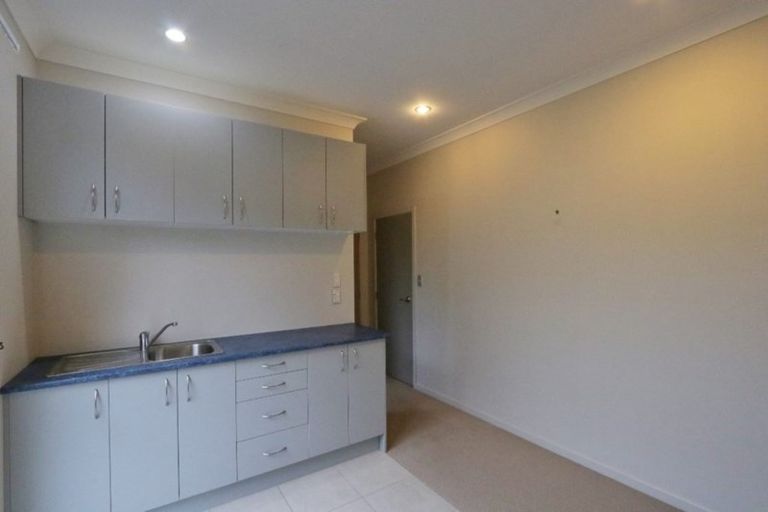 Photo of property in 56 Amberwood Drive, Northpark, Auckland, 2013