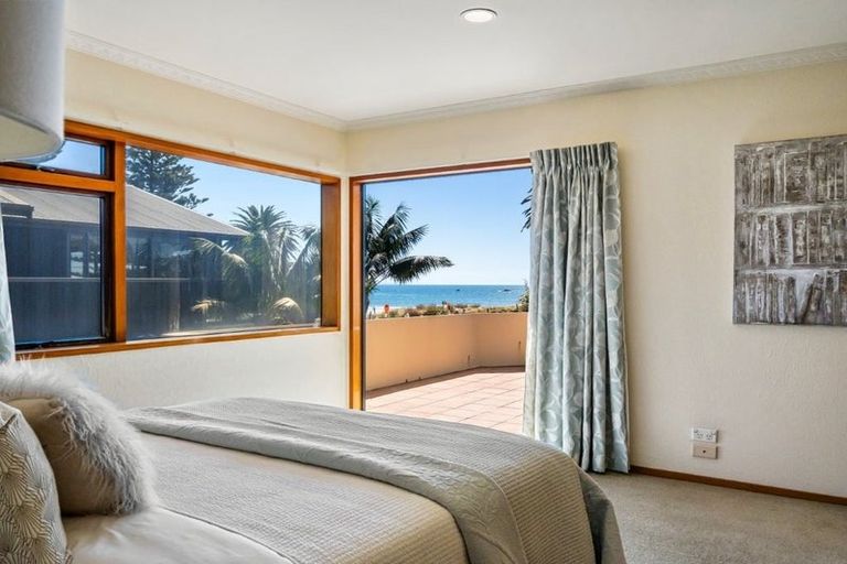 Photo of property in 32 Marine Parade, Mount Maunganui, 3116