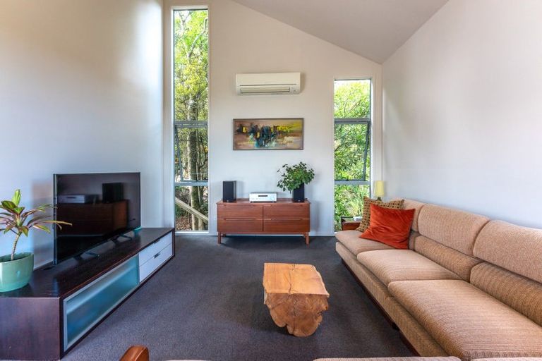 Photo of property in 12 Makora Avenue, Oneroa, Waiheke Island, 1081