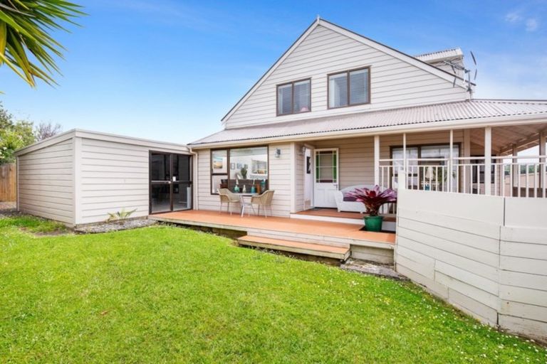 Photo of property in 21 Kahurangi Place, Snells Beach, 0920